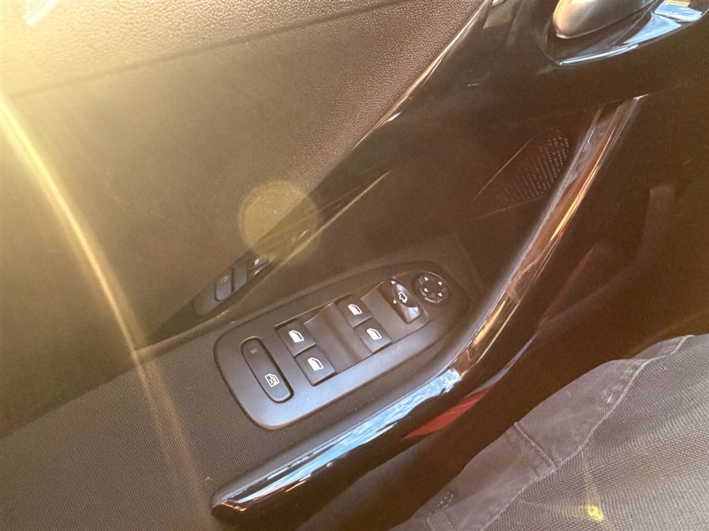 Peugeot 208, Billede 12