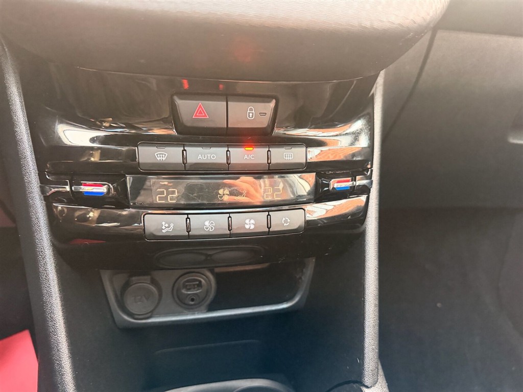 Peugeot 208, Billede 7