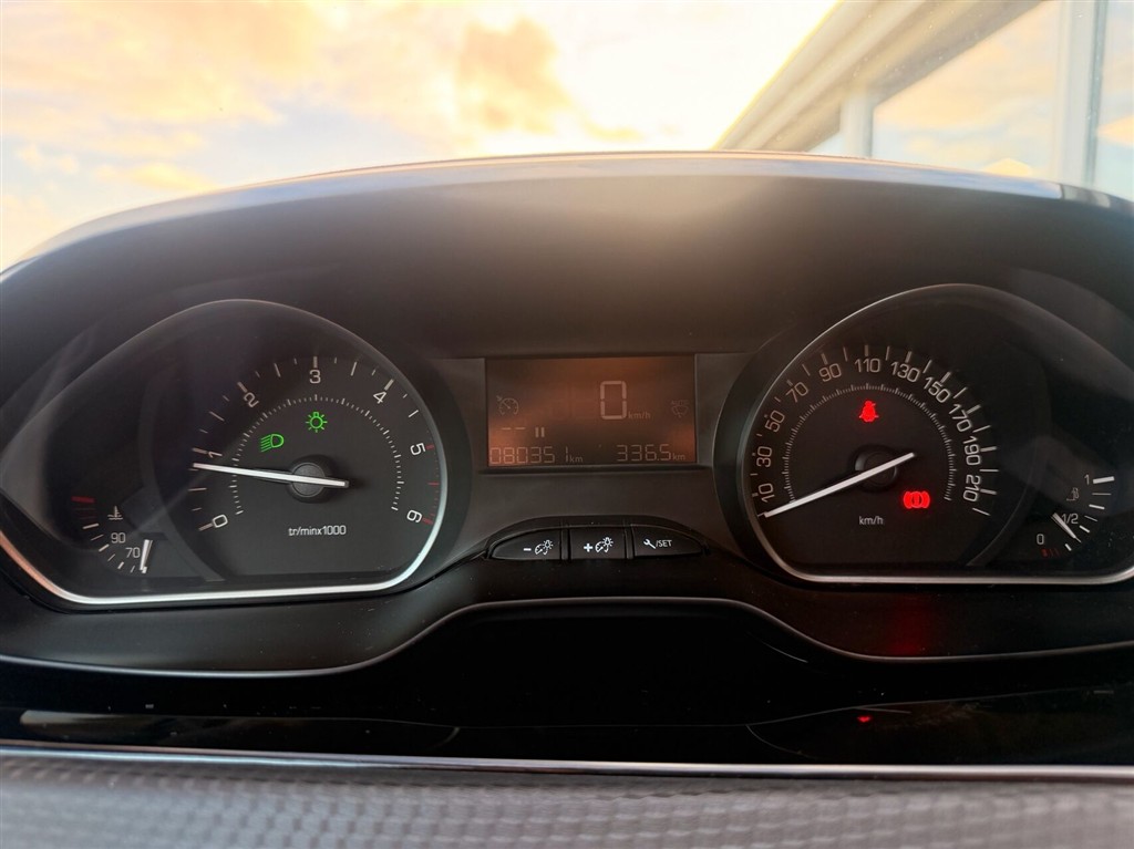 Peugeot 208, Billede 9